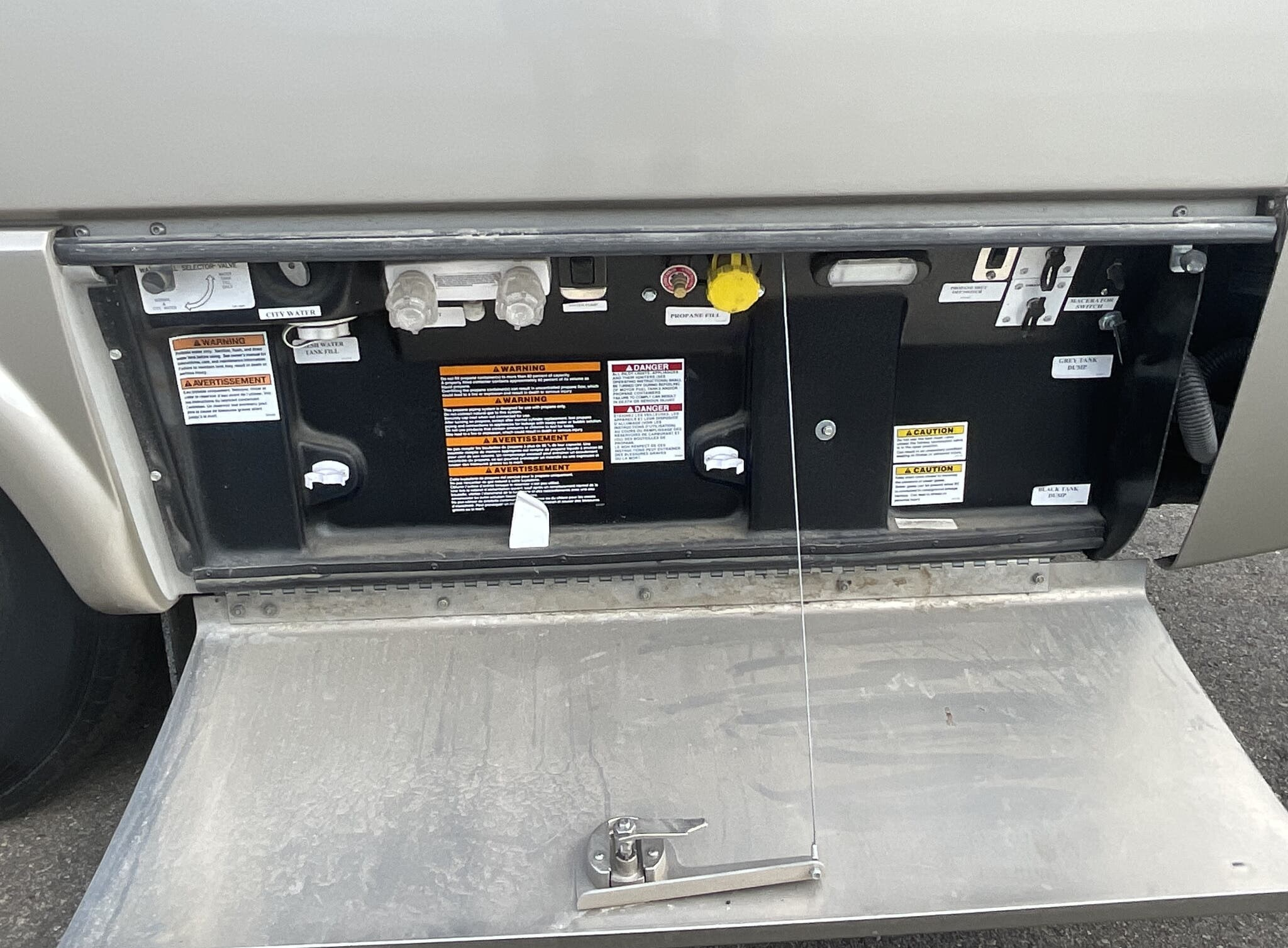 2019 Leisure Travel Serenity S24CB - Image 12