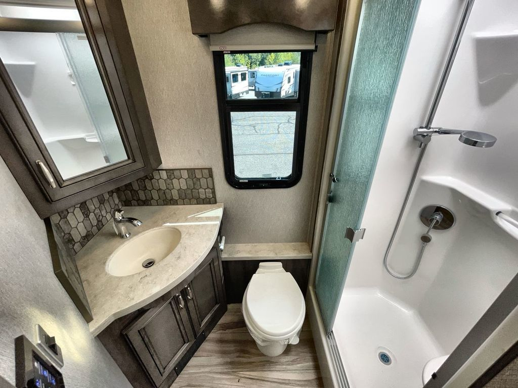 2022 Holiday Rambler Endeavor 38N - Image 51