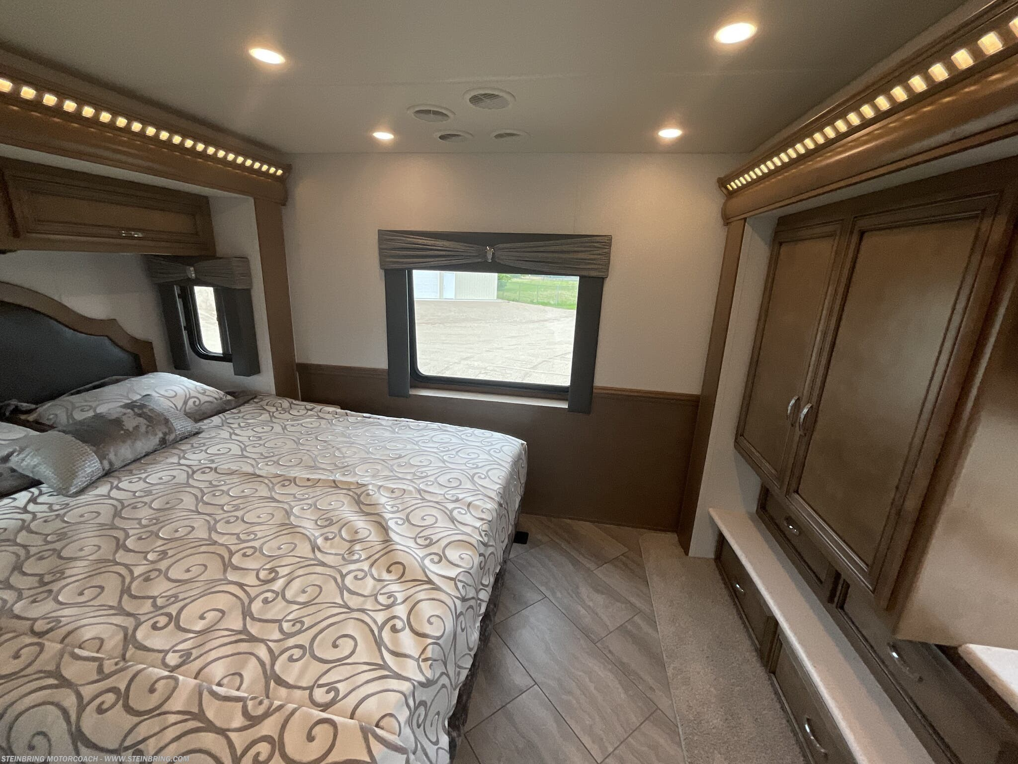 2022 Newmar Bay Star 3014 - Image 49