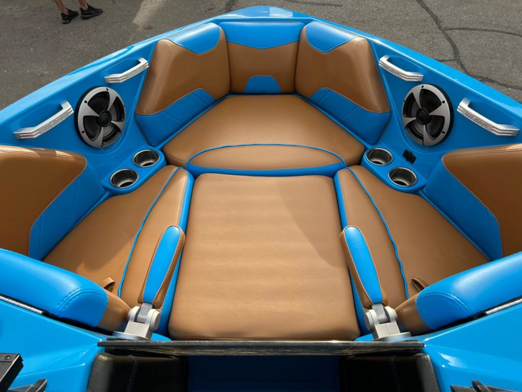 2019 Malibu Boats 23 LSV - Image 29