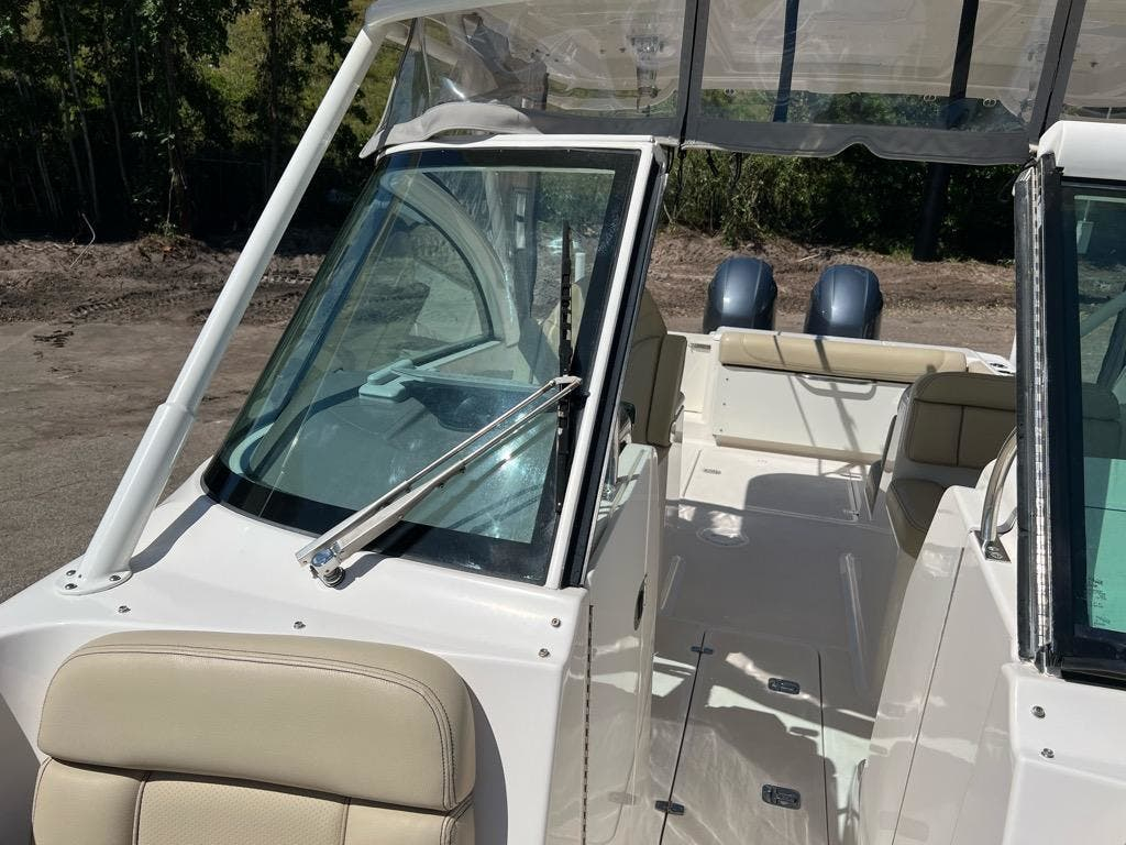 2018 Pursuit DC 265 - Image 45