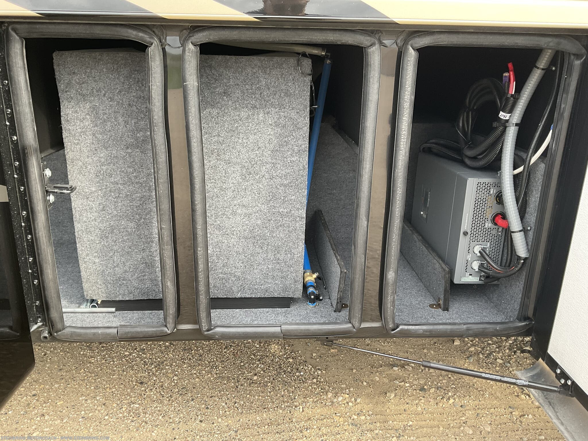 2022 Newmar Bay Star 3014 - Image 8