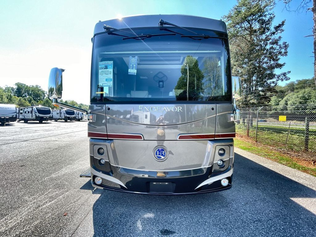 2022 Holiday Rambler Endeavor 38N - Image 12