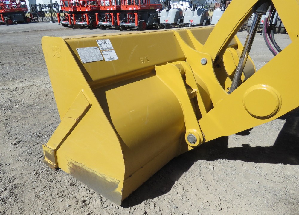 2017 Caterpillar 420F2 - Image 17