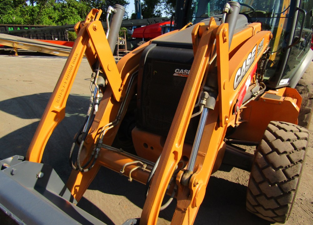 2016 Case 590 Super N - Image 12