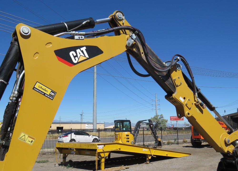 2017 Caterpillar 420F2 - Image 19
