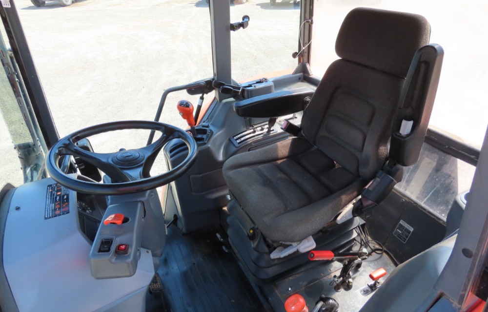 2017 Kubota M6S-111 - Image 16