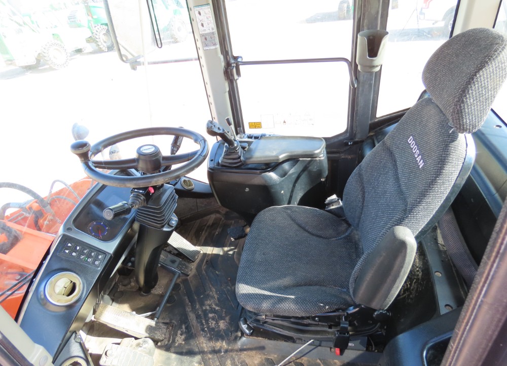 2016 Doosan DL220-5 - Image 17