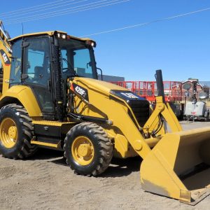 2017 Caterpillar 420F2