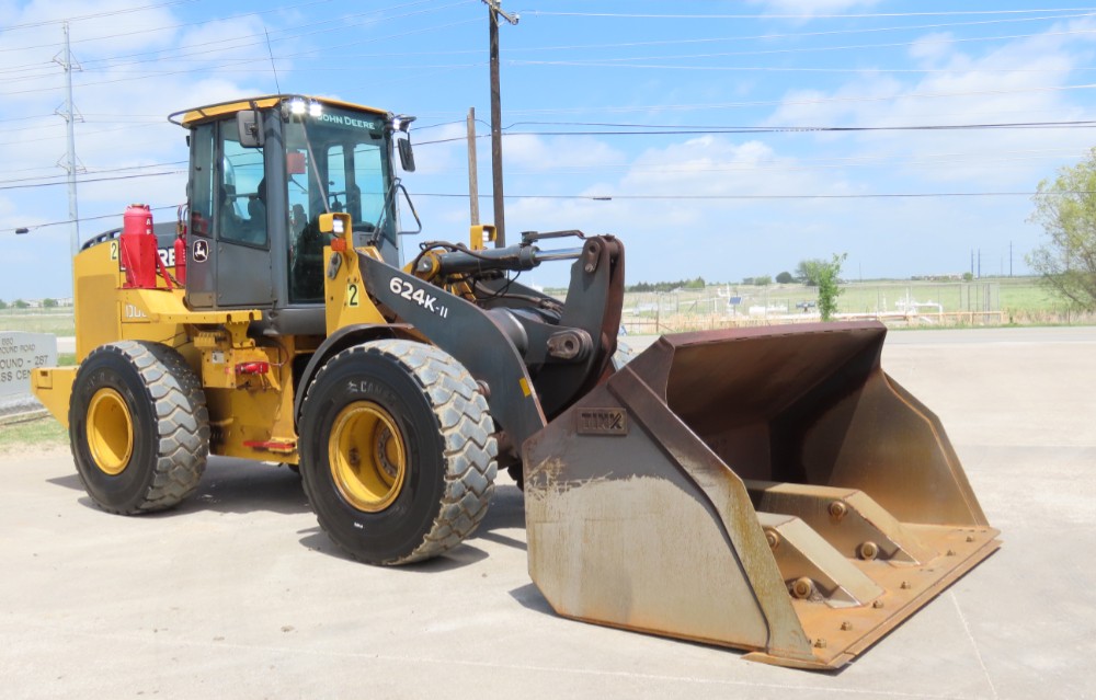 2017 John Deere 624K-II - Image 3