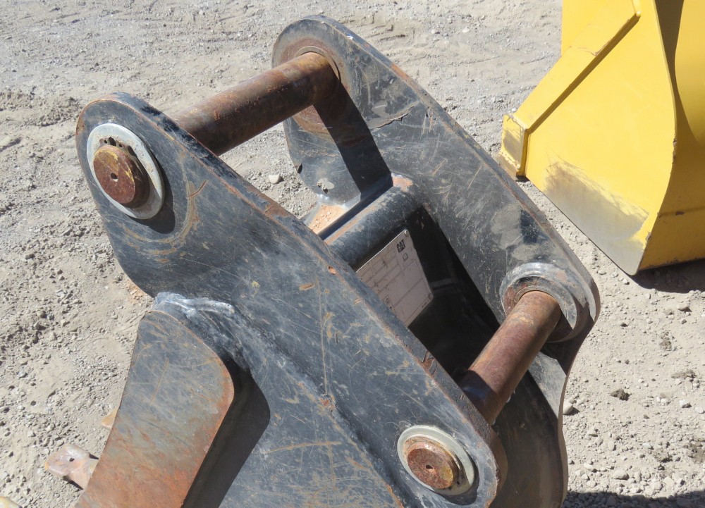 2017 Caterpillar 420F2 - Image 28