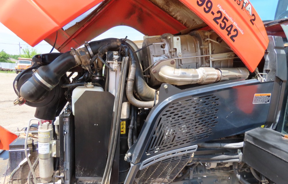 2017 Kubota M6S-111 - Image 24