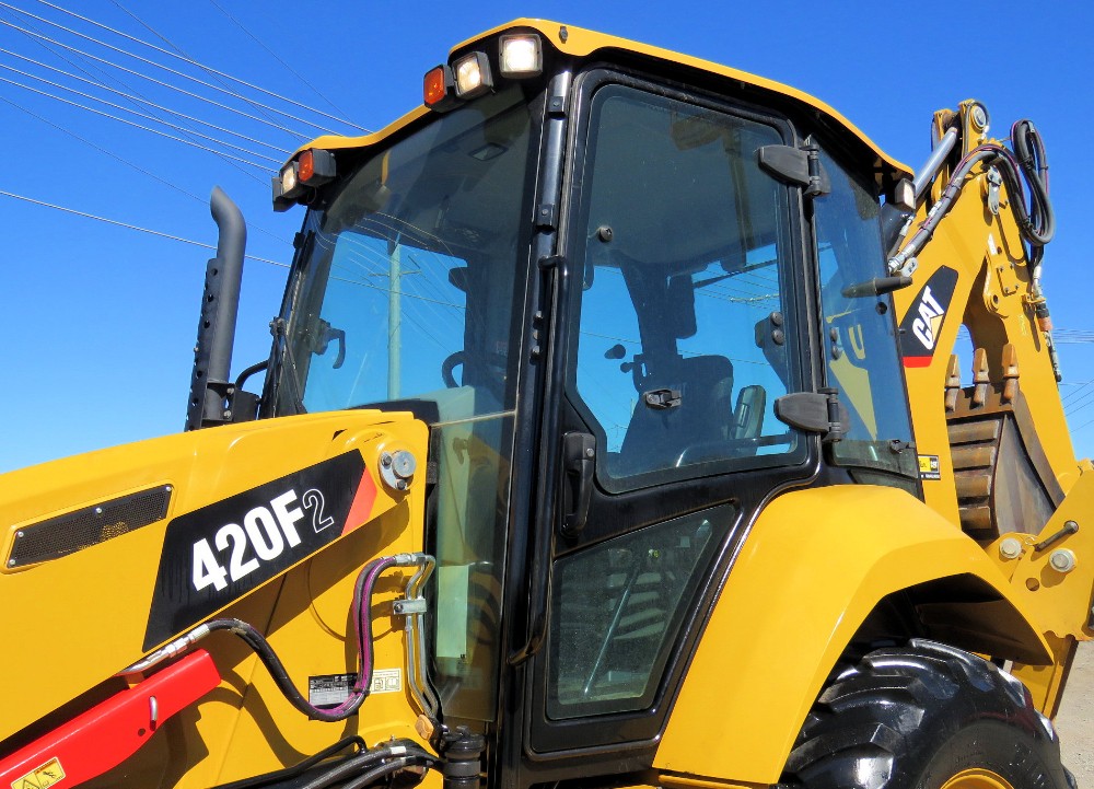 2017 Caterpillar 420F2 - Image 30