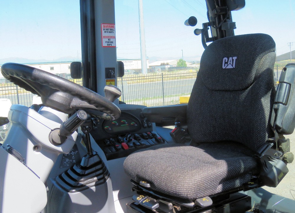 2017 Caterpillar 420F2 - Image 33