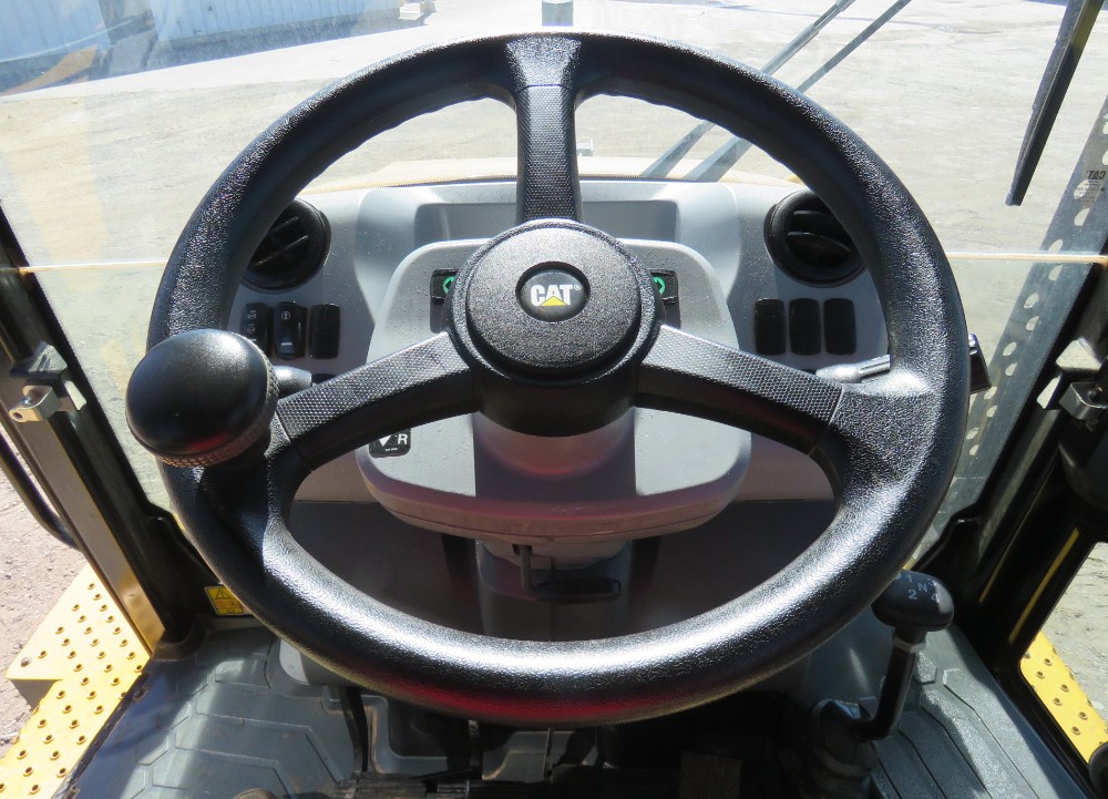 2017 Caterpillar 420F2 - Image 34