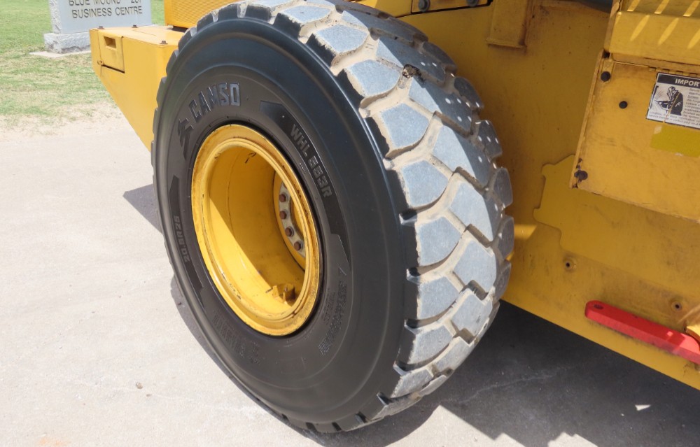 2017 John Deere 624K-II - Image 7