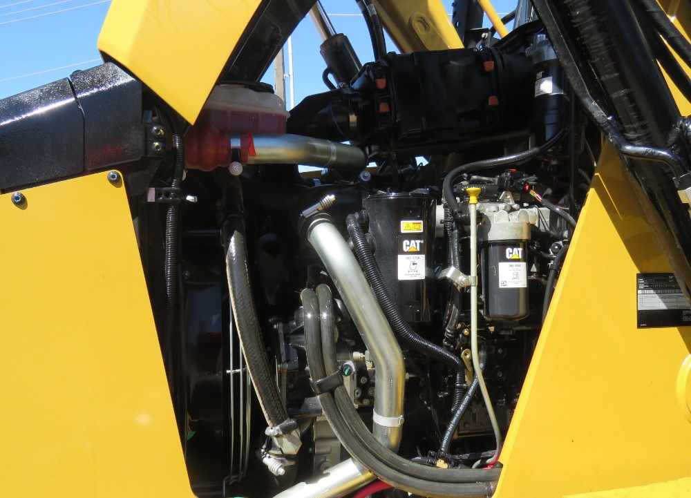 2017 Caterpillar 420F2 - Image 43