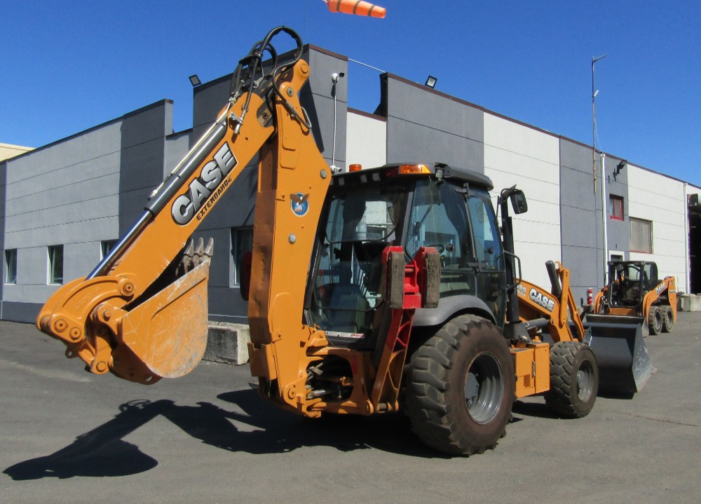 2016 Case 590 Super N - Image 5