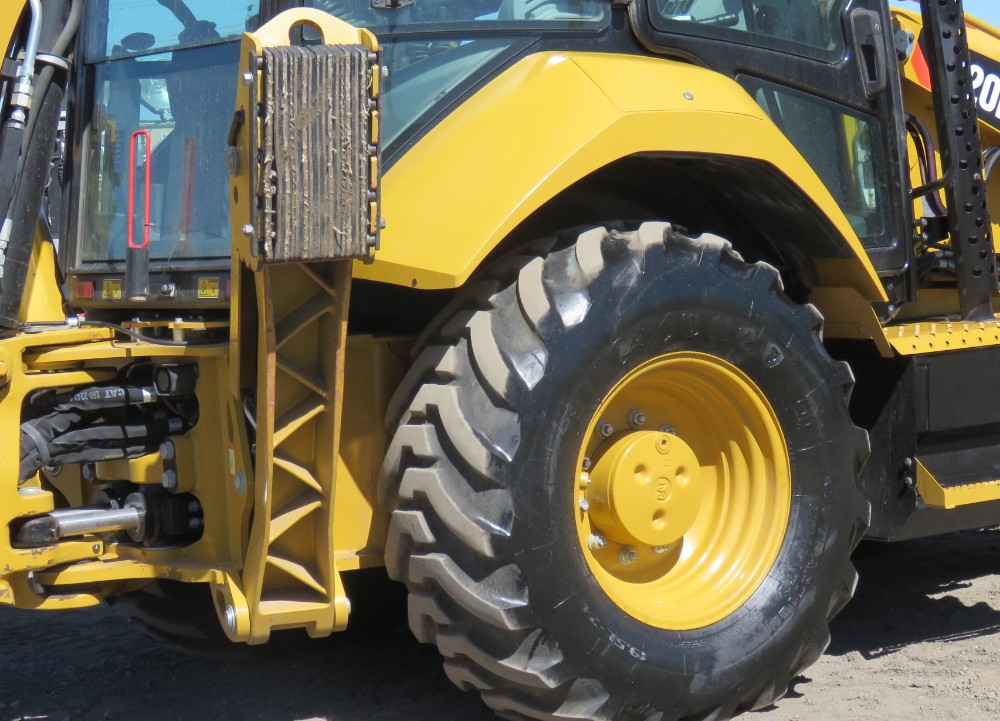 2017 Caterpillar 420F2 - Image 8