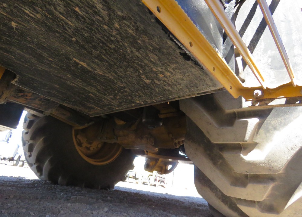 2017 Caterpillar 420F2 - Image 10