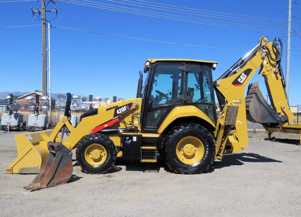 2017 Caterpillar 420F2 - Image 6