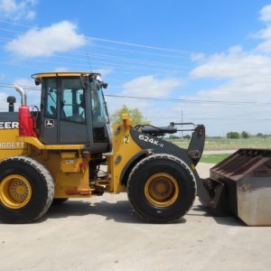 2017 John Deere 624K-II