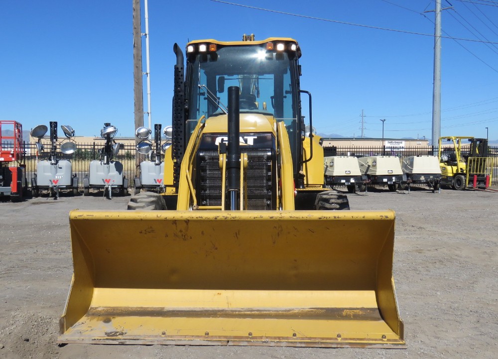 2017 Caterpillar 420F2 - Image 13