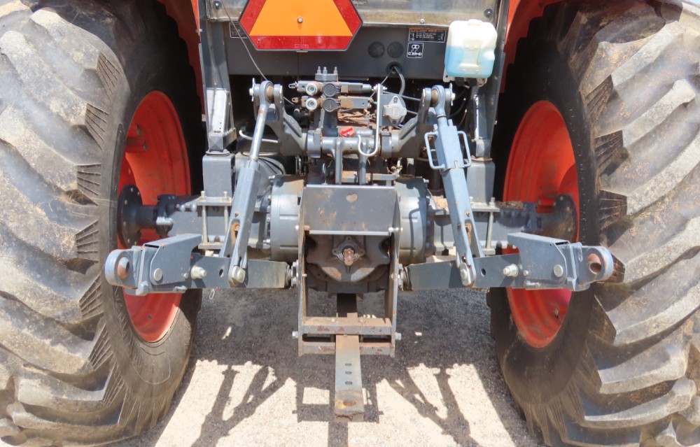 2017 Kubota M6S-111 - Image 10