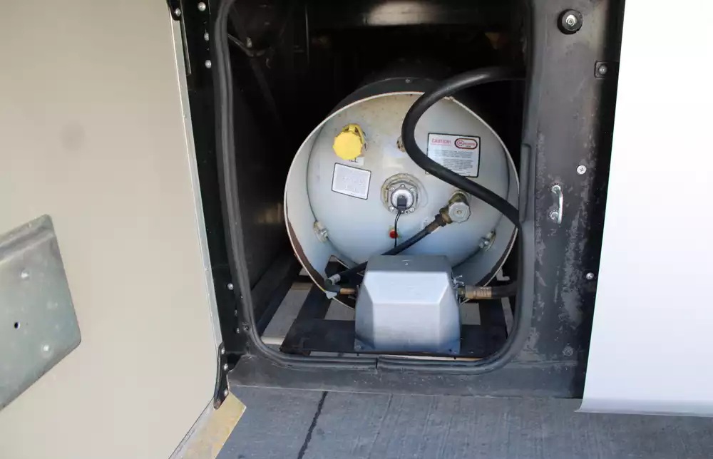 2013 Monaco Knight 40DFT - Image 10