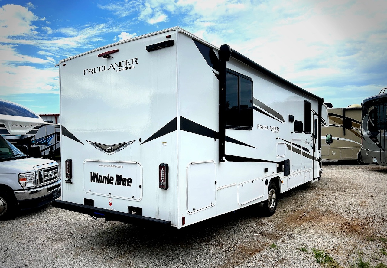 2024 Coachmen Freelander 31MB - Image 3