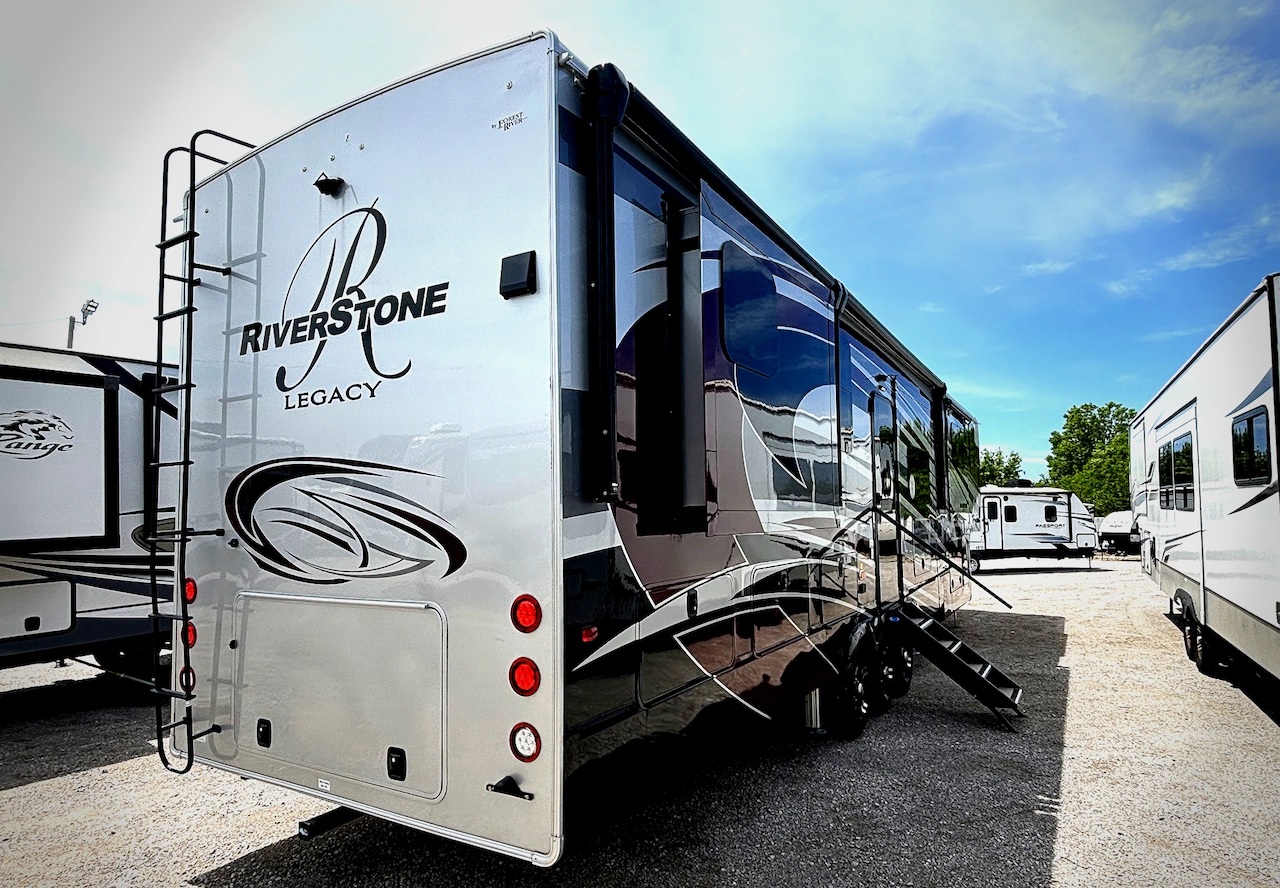 2024 Forest River RiverStone 425FO - Image 3