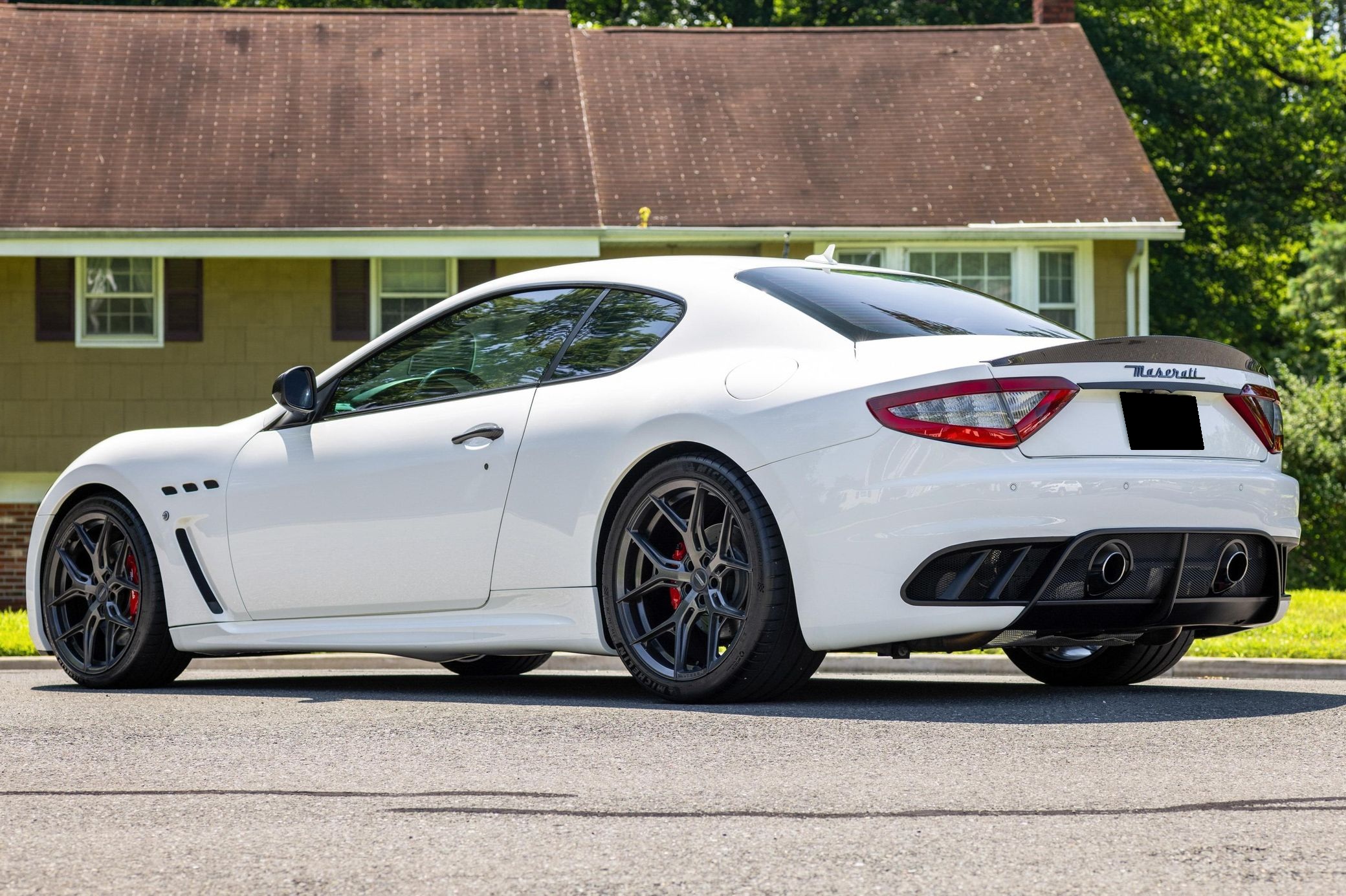 2016 Maserati GranTurismo MC - Image 5