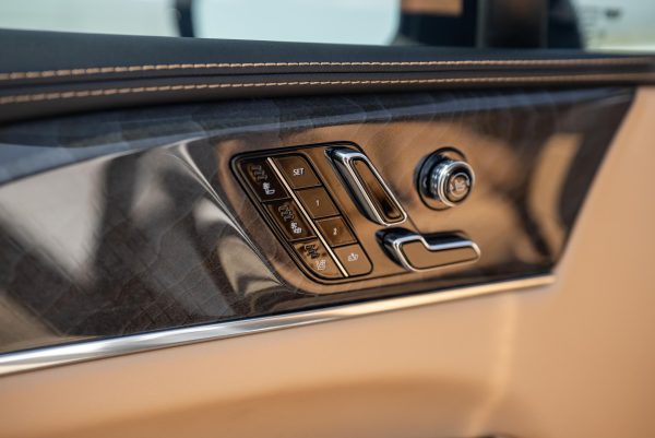 2025 Cadillac Escalade IQ Sport 2 - Image 17
