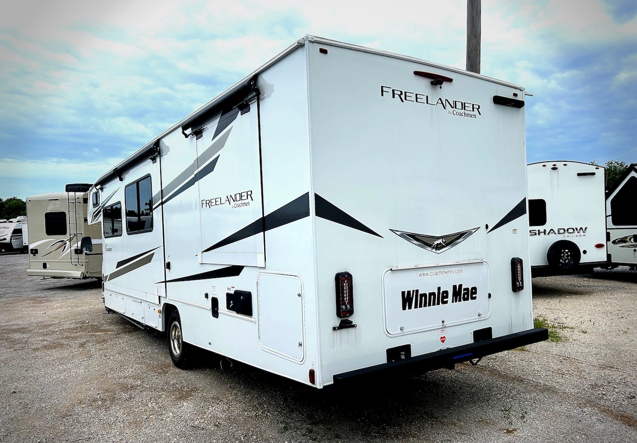 2024 Coachmen Freelander 31MB - Image 4