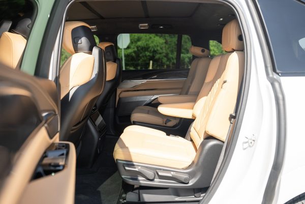 2025 Cadillac Escalade IQ Sport 2 - Image 18