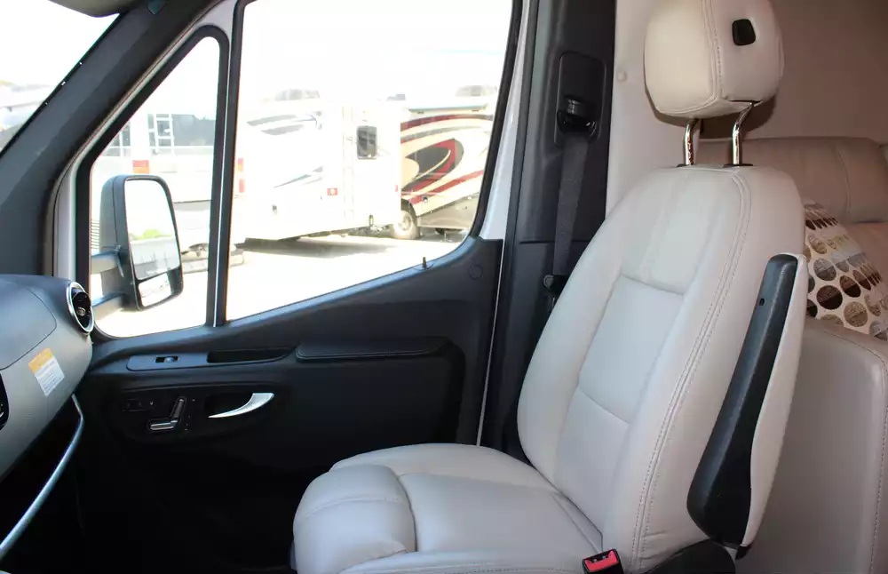 2024 Thor Tiburon 24RW - Image 16