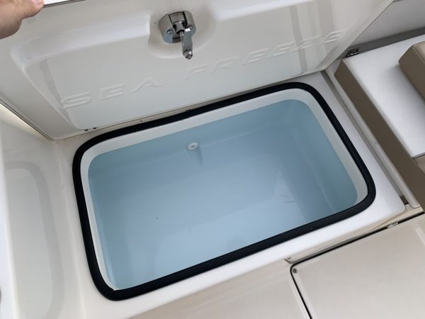 2021 Sea Born LX22 Center Console LE - Image 11