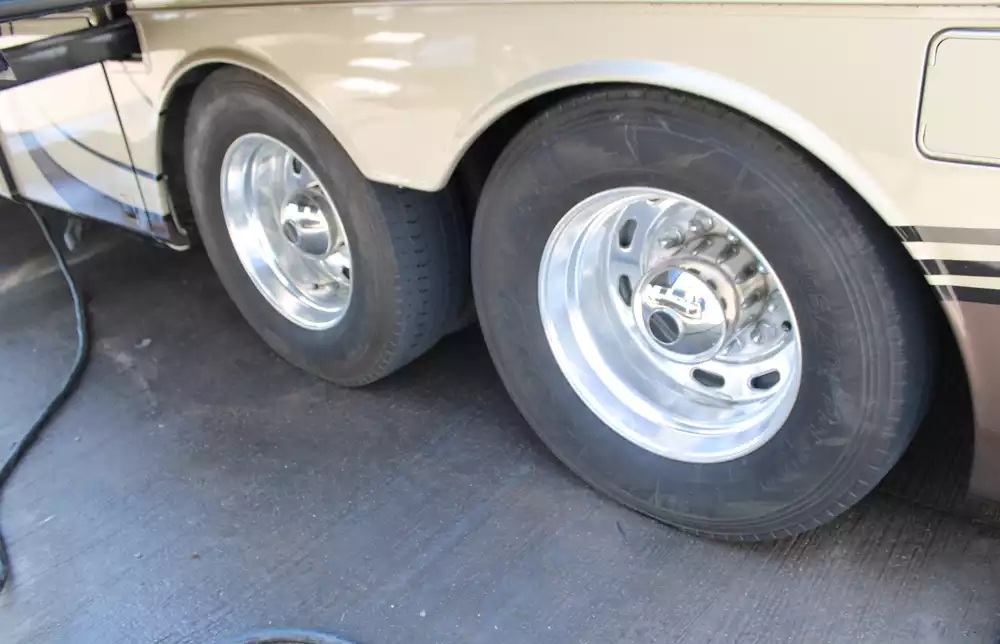 2015 Newmar Ventana 4369 - Image 18