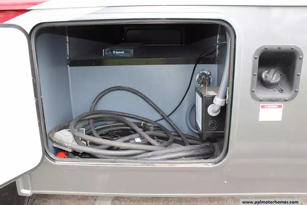 2023 Fleetwood Fortis 34M - Image 19