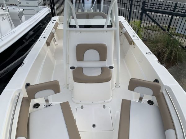 2021 Sea Born LX22 Center Console LE - Image 12
