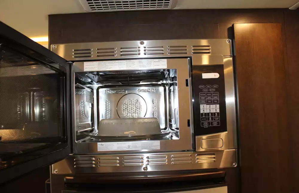 2017 Leisure Travel Unity Series U24MB - Image 19