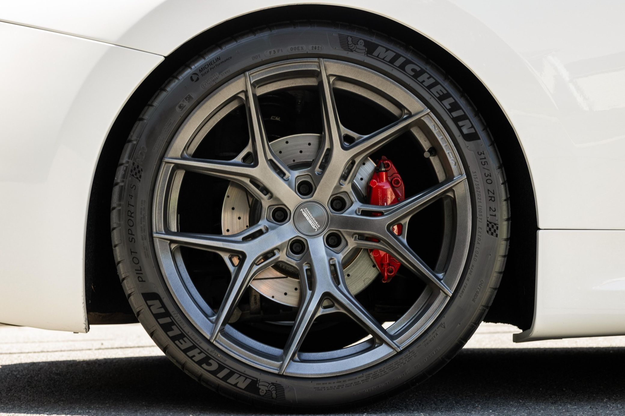 2016 Maserati GranTurismo MC - Image 18