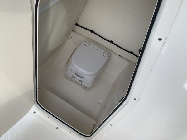 2021 Sea Born LX22 Center Console LE - Image 15