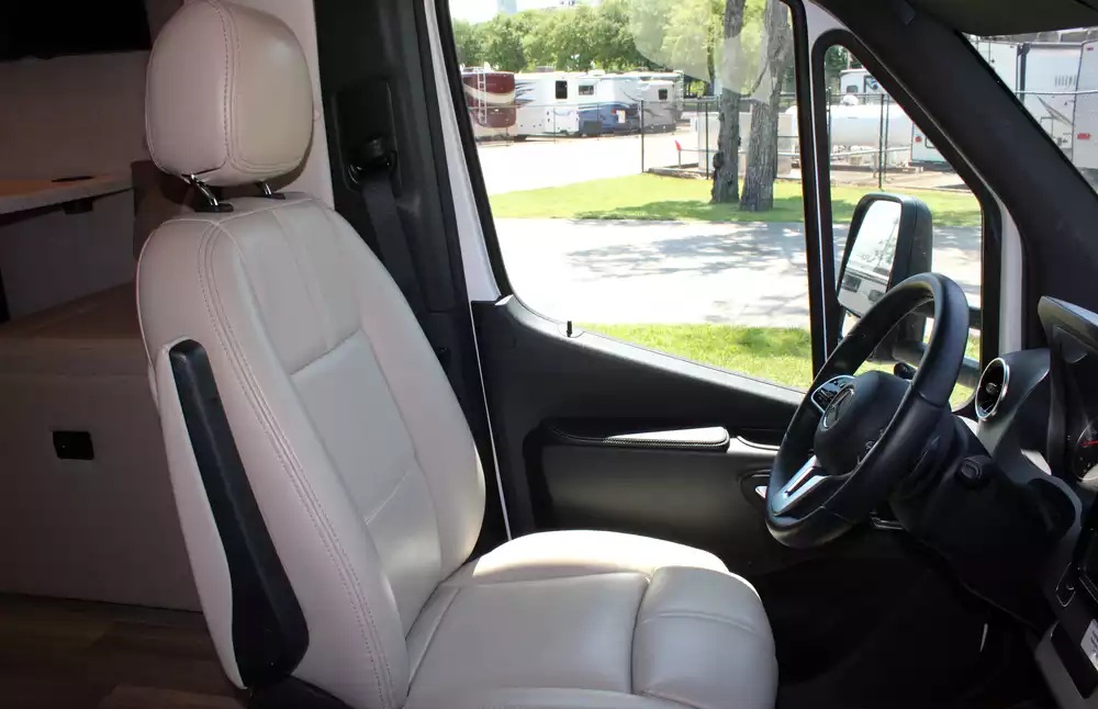 2024 Thor Tiburon 24RW - Image 23