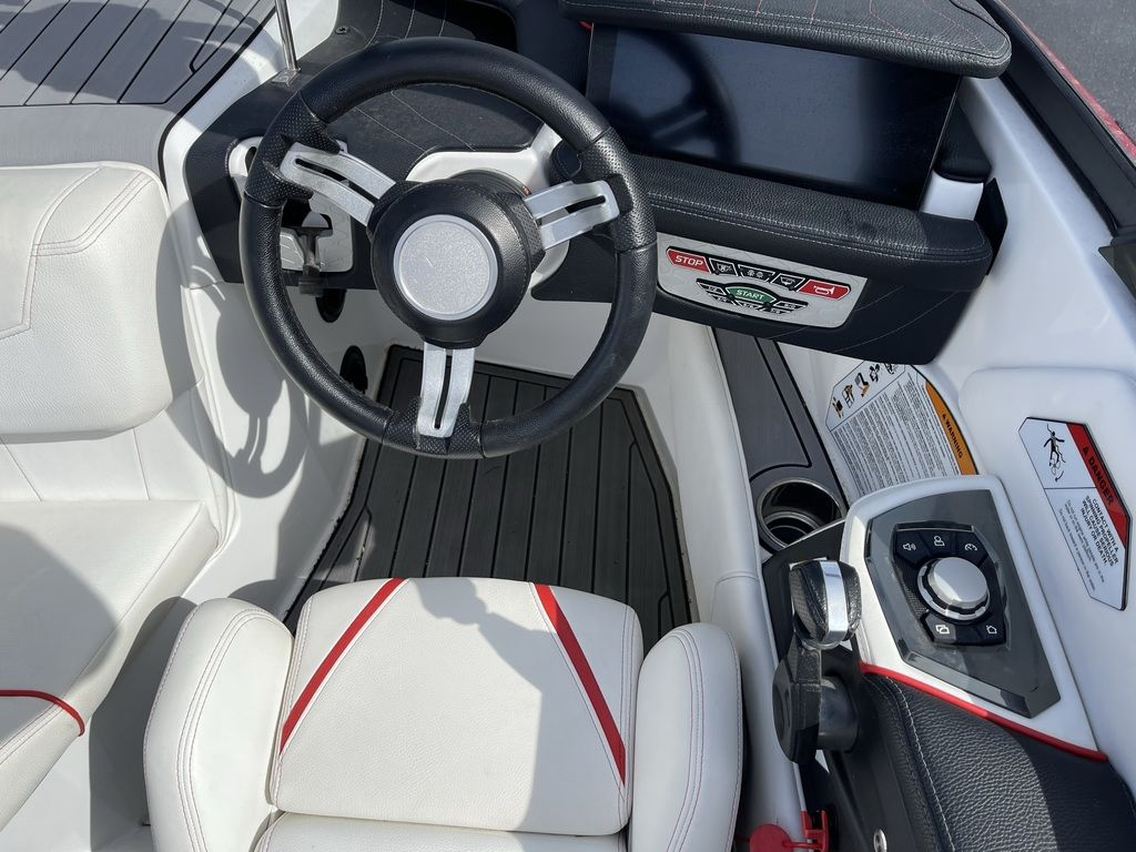 2019 Nautique Ski Nautique - Image 13