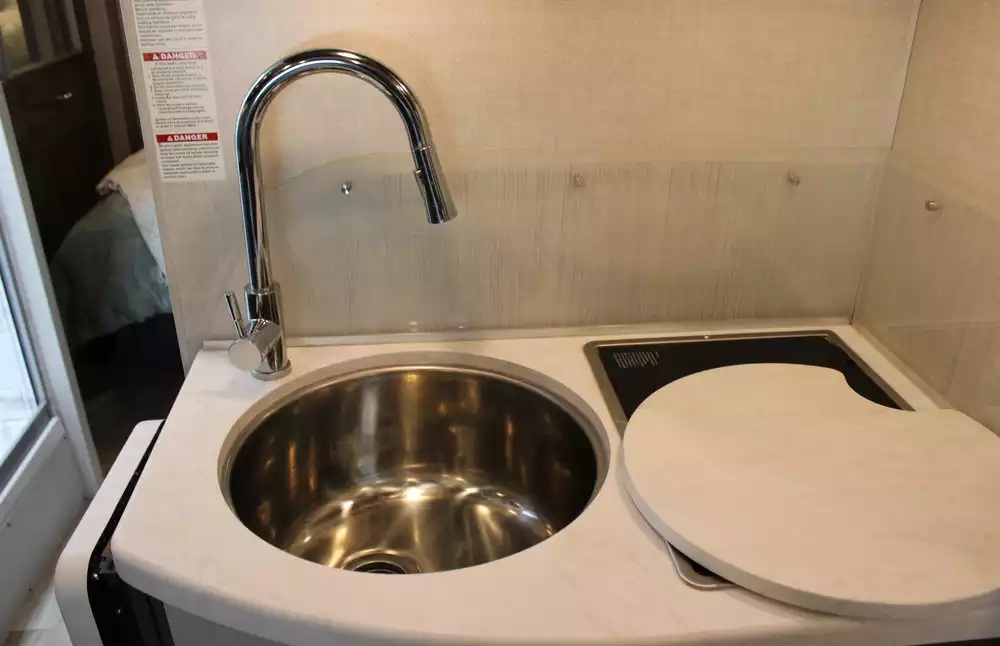 2024 Thor Tiburon 24RW - Image 25