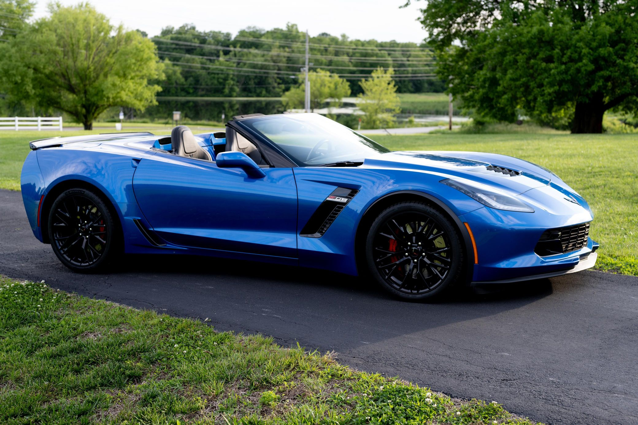 2016 Chevrolet Corvette Z06 - Image 2