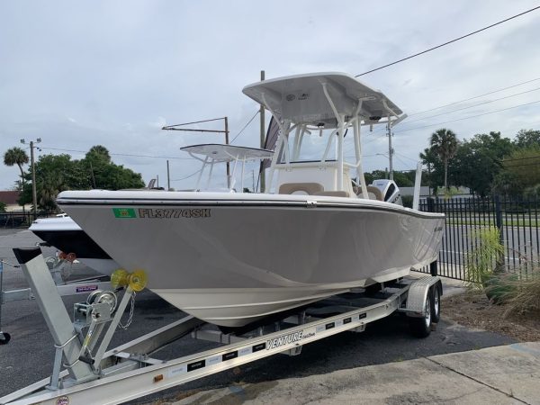 2021 Sea Born LX22 Center Console LE