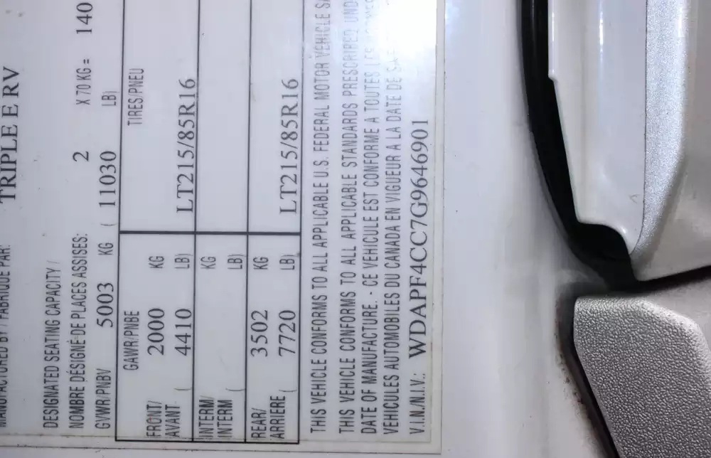 2017 Leisure Travel Unity Series U24MB - Image 25