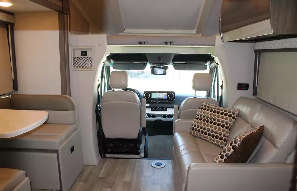 2024 Thor Tiburon 24RW - Image 27